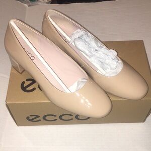 Ecco Liva Beige Pumps | size 39